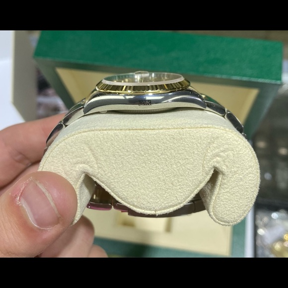 Rolex Datejust 36mm Ref 126233 Champagne Palm Dial Complete Dated to May 7th - Picture 6 of 7